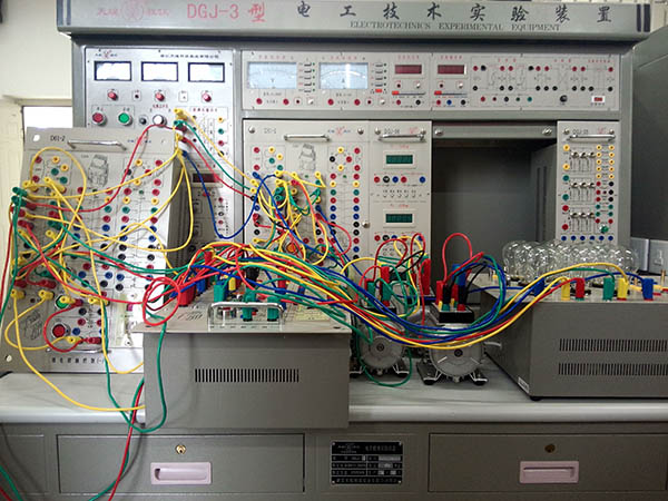 三相異步電動機有哪些電氣保護措施？